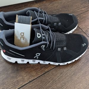 On Cloud black 8.5